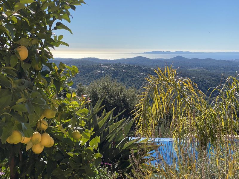 photo 0 Owner direct vacation rental La Londe-les-Maures villa Provence-Alpes-Cte d'Azur Var View of the property from outside