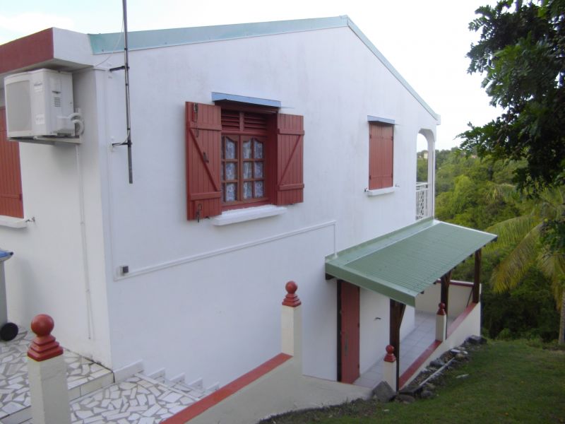 photo 11 Owner direct vacation rental Sainte Anne (Guadeloupe) appartement Grande Terre  View of the property from outside