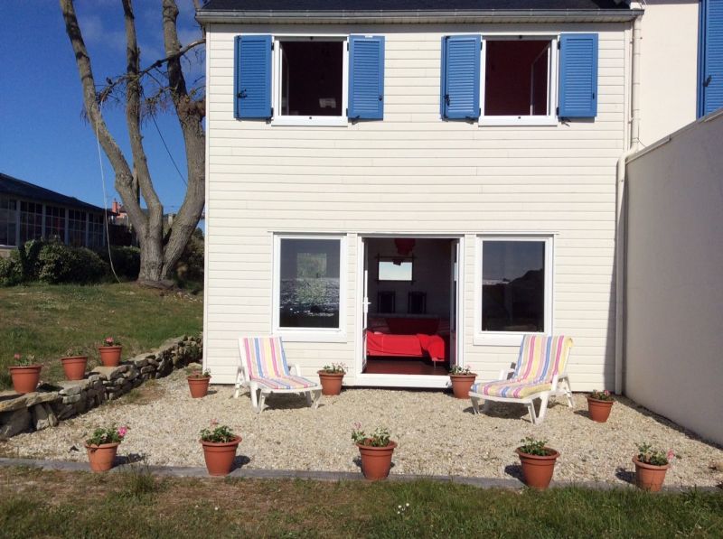 photo 2 Owner direct vacation rental Landunvez maison Brittany Finistre View of the property from outside