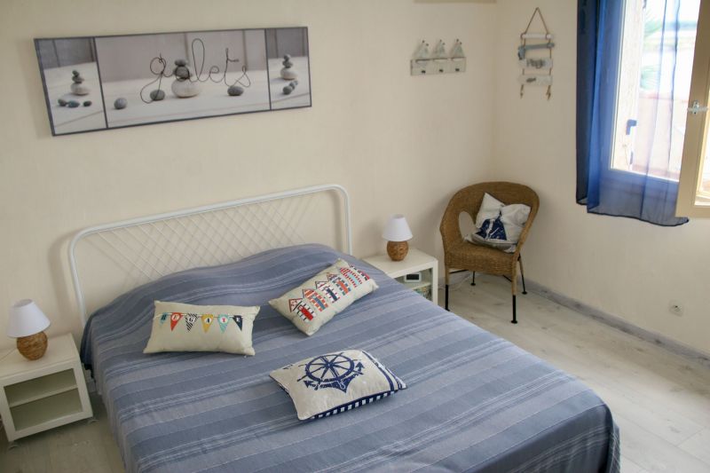 photo 14 Owner direct vacation rental Frontignan villa Languedoc-Roussillon Hrault bedroom 1