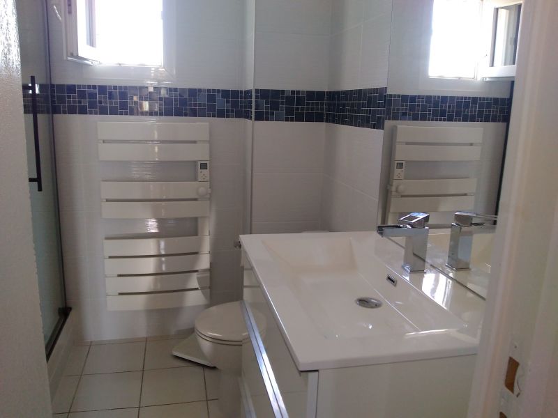 photo 13 Owner direct vacation rental Cap d'Agde appartement Languedoc-Roussillon Hrault Half bath