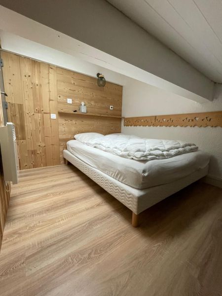 photo 13 Owner direct vacation rental Praz de Lys Sommand appartement Rhone-Alps Haute-Savoie bedroom 1