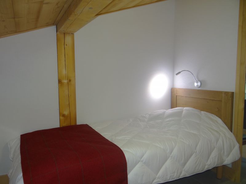 photo 10 Owner direct vacation rental Chtel appartement Rhone-Alps Haute-Savoie bedroom 2