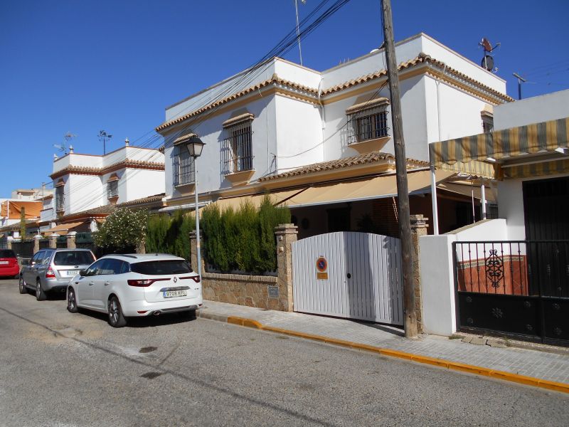 photo 3 Owner direct vacation rental Chipiona appartement Andalucia Cdiz (province of) View of the property from outside