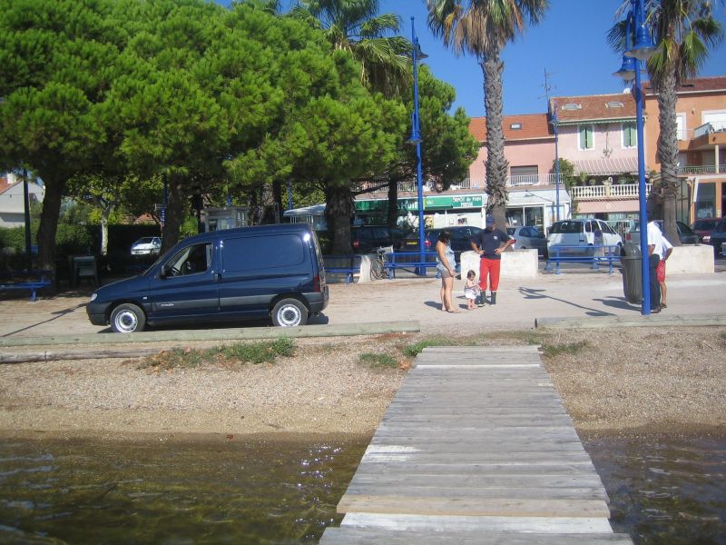 photo 9 Owner direct vacation rental Les Salins d'Hyres appartement Provence-Alpes-Cte d'Azur Var View of the property from outside