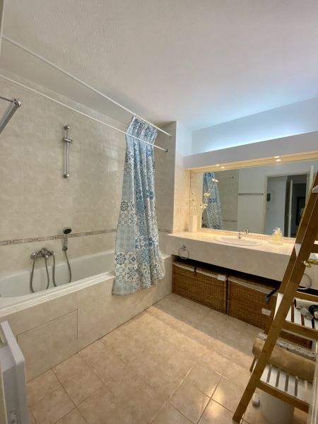 photo 18 Owner direct vacation rental Frjus appartement Provence-Alpes-Cte d'Azur Var bathroom