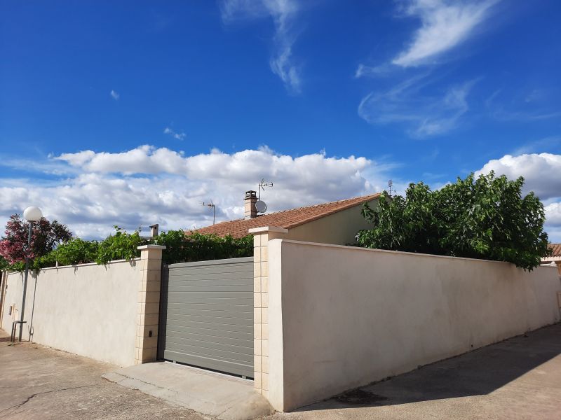 photo 22 Owner direct vacation rental Aigues Mortes villa Languedoc-Roussillon Gard View of the property from outside