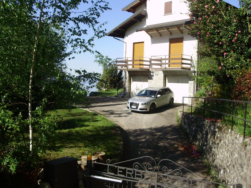 photo 1 Owner direct vacation rental Maccagno appartement Lombardy Varese Province View of the property from outside