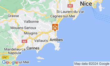 Map Antibes One-room apartment 92632